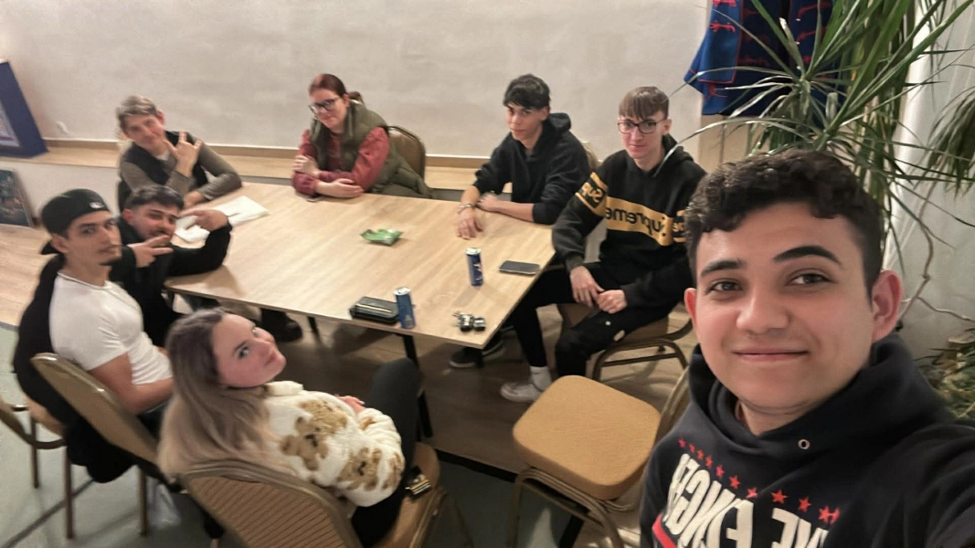 Fiatalok közösségben: sikeresen zajlanak az ifjúsági alkalmak Székelykeresztúron